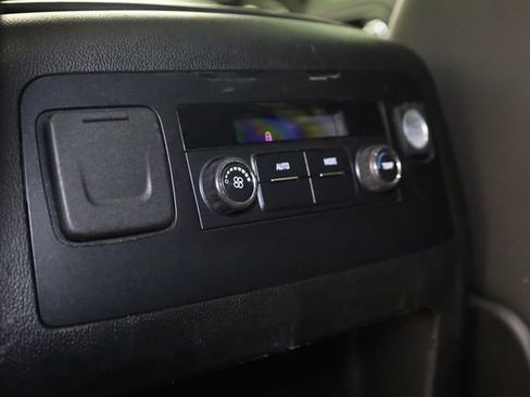 Used 2018 Chevrolet Tahoe LT AWD/4WD image 28