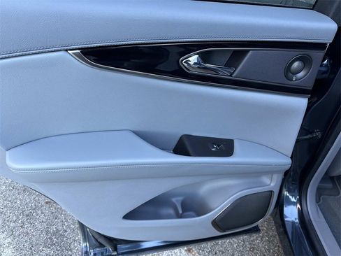 Used 2022 Lincoln Nautilus Reserve w/ Equipment Group 201A image 12