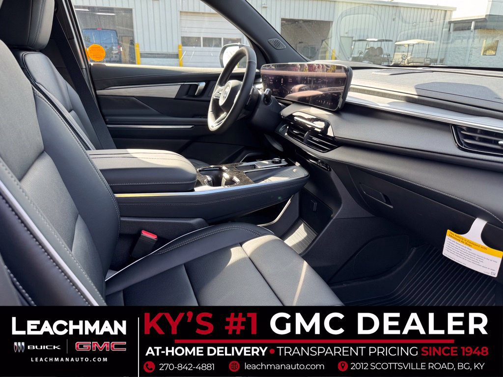 New 2027 Buick Enclave Preferred w/ LPO, Floor Liner Package FWD image 32