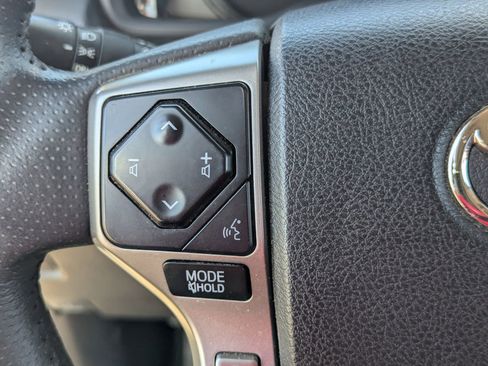 Used 2024 Toyota 4Runner SR5 image 28