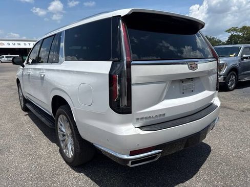 Used 2022 Cadillac Escalade ESV Premium Luxury AWD/4WD image 7
