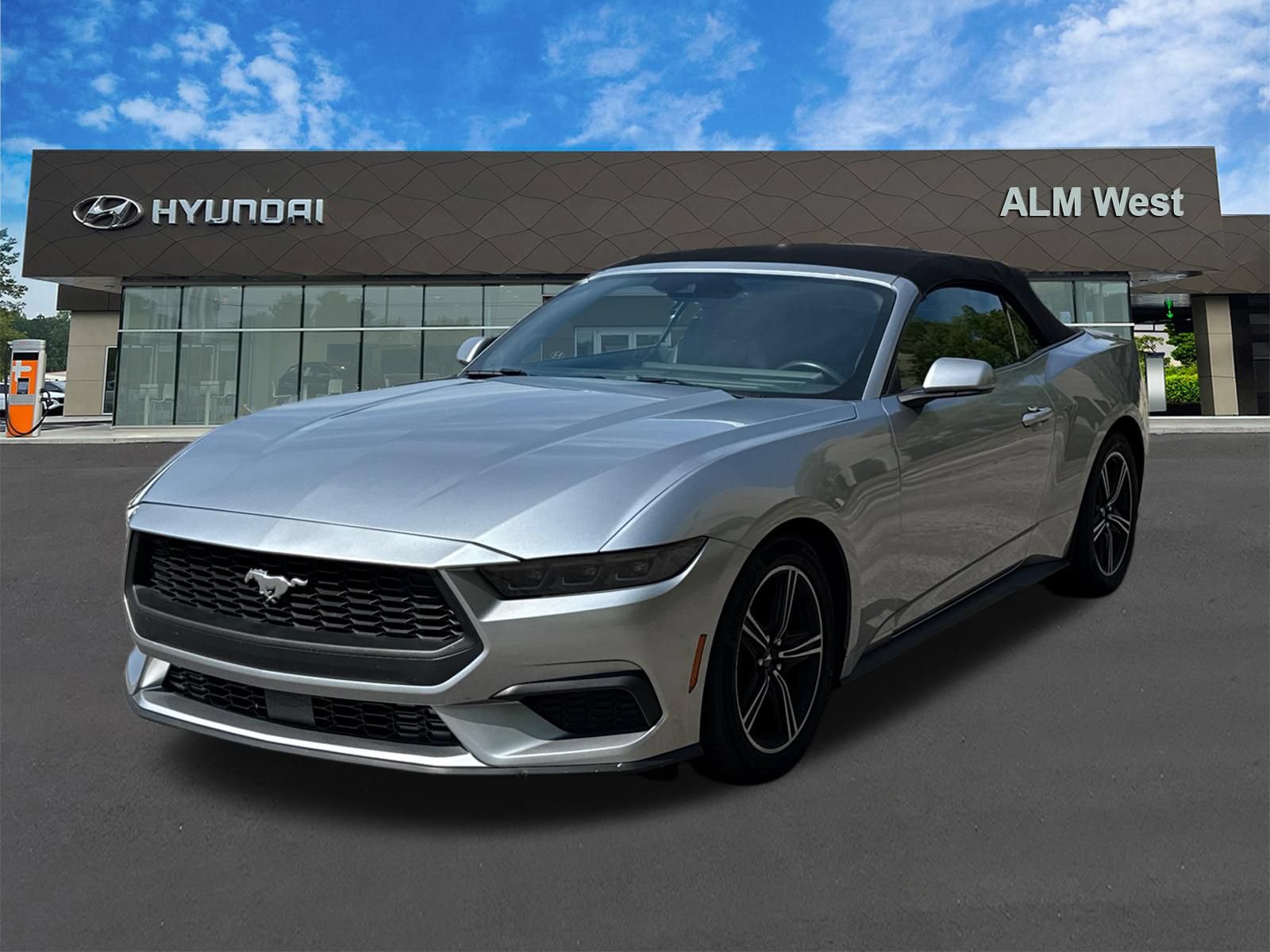 Used 2025 Ford Mustang Premium RWD image 1