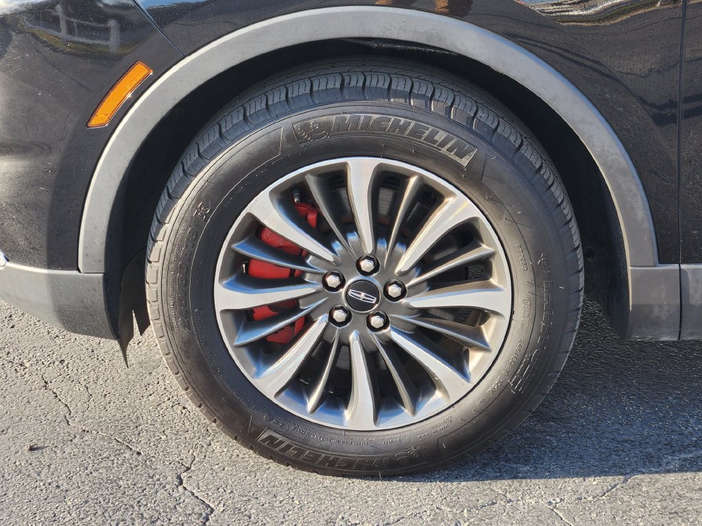 Used 2023 Lincoln Nautilus Reserve AWD/4WD image 10