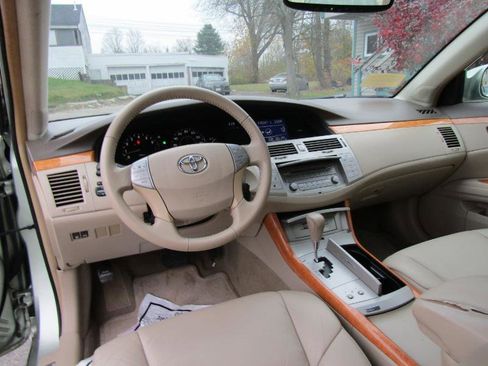 Used 2006 Toyota Avalon Limited image 17