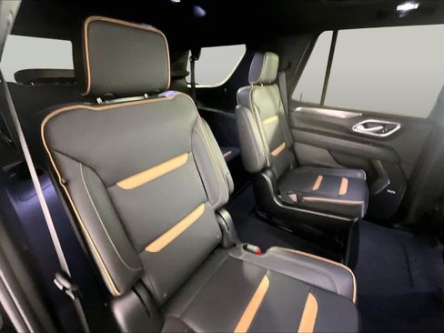 Certified 2024 GMC Yukon AT4 w/ AT4 Premium Plus Package AWD/4WD image 20