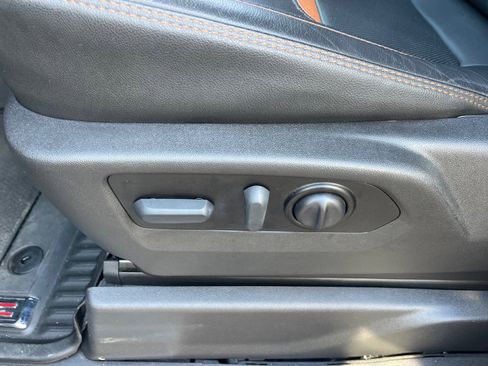 Used 2021 GMC Sierra 1500 AT4 image 9