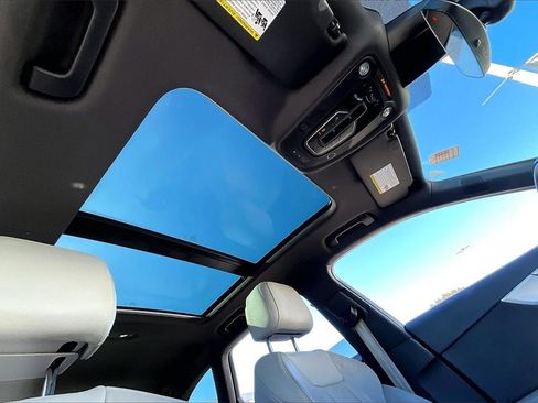 Used 2017 Audi A4 2.0T allroad Premium Plus image 24