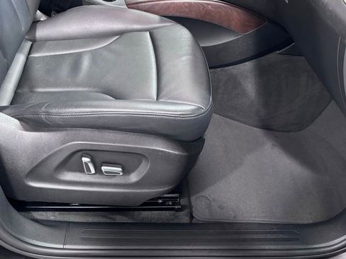 Used 2016 Audi Q5 2.0T Premium Plus w/ Technology Package image 17