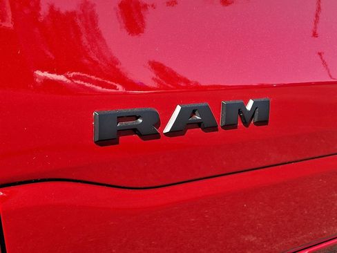 New 2026 RAM 1500 Big Horn AWD/4WD image 19