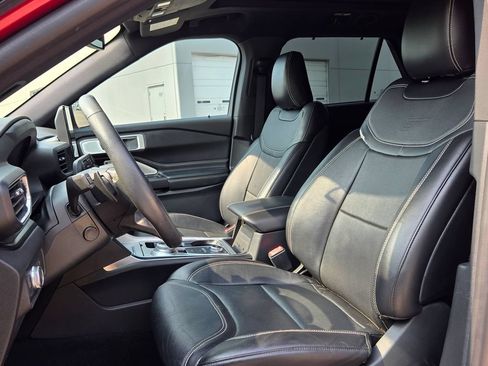 Used 2020 Ford Explorer ST w/ Premium Technology Package AWD/4WD image 16