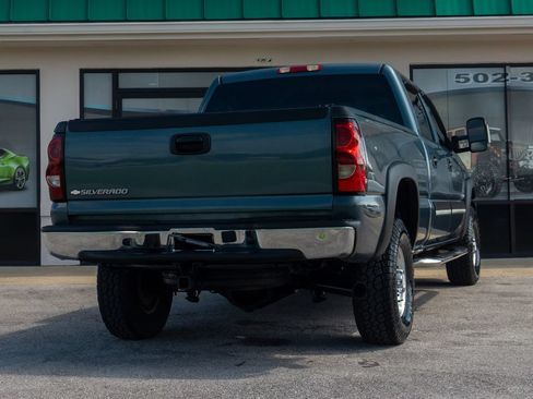 Used 2007 Chevrolet Silverado 2500 LT w/ Heavy-Duty Power Package RWD image 3