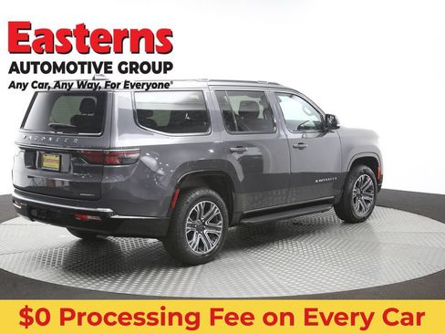 Used 2024 Jeep Wagoneer Series II AWD/4WD image 44