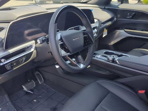 New 2026 Cadillac Lyriq V image 12