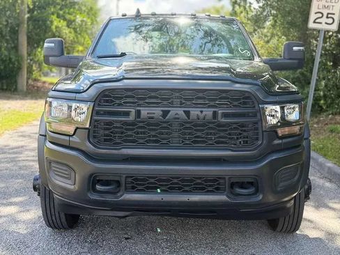 Used 2023 RAM 5500 Tradesman w/ Max Tow Package AWD/4WD image 3