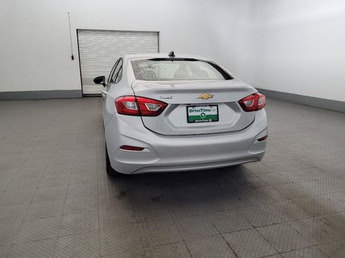 Used 2019 Chevrolet Cruze LS w/ LS Convenience Package FWD image 6