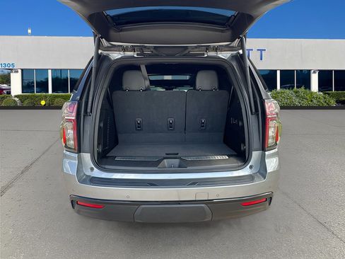Used 2023 Chevrolet Tahoe Z71 w/ Luxury Package AWD/4WD image 27