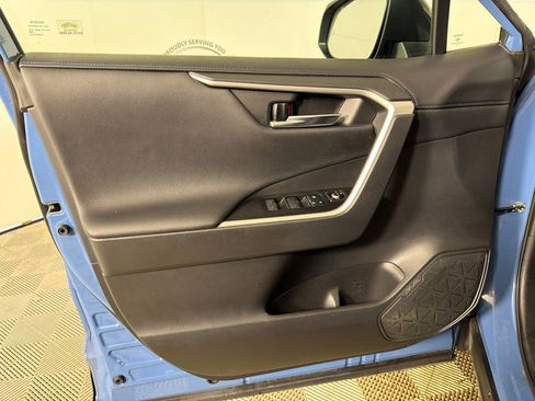Used 2022 Toyota RAV4 XSE image 11