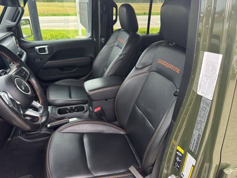 Used 2021 Jeep Gladiator Mojave w/ Dual Top Group AWD/4WD image 26