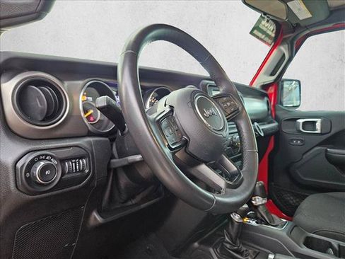 Used 2019 Jeep Wrangler Unlimited Sport S AWD/4WD image 9