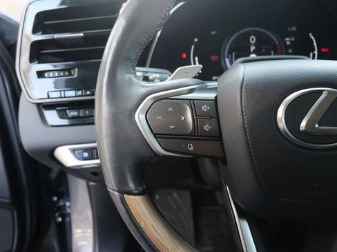 Used 2023 Lexus RX 350 w/ Luxury Package image 12