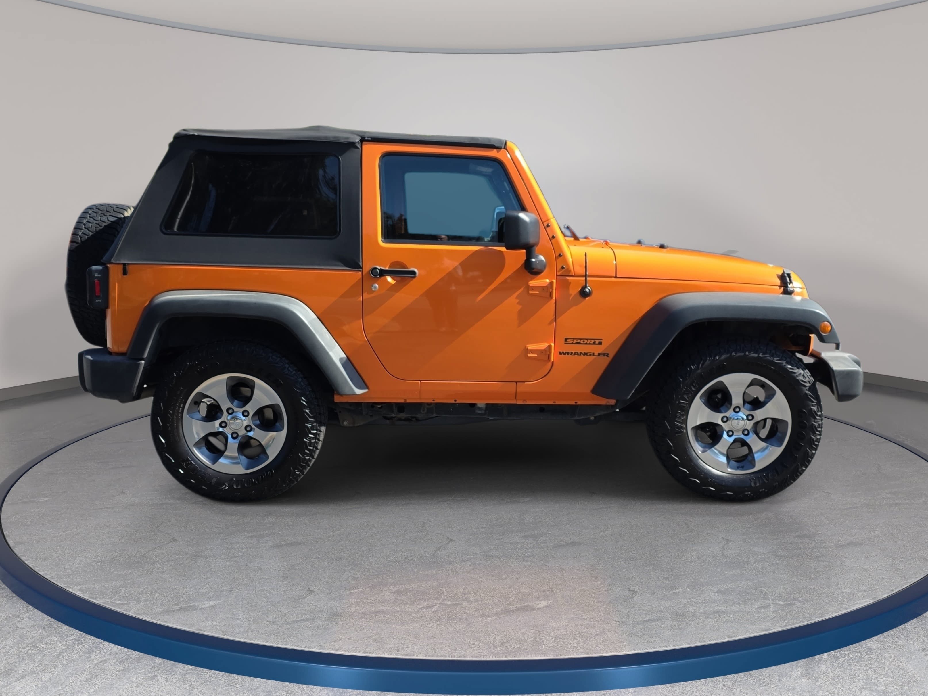 Used 2013 Jeep Wrangler Sport AWD/4WD image 4