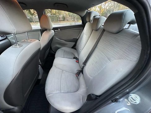 Used 2015 Hyundai Accent GLS image 12