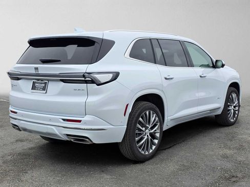 Used 2026 Buick Enclave Avenir w/ Super Cruise Package AWD/4WD image 3