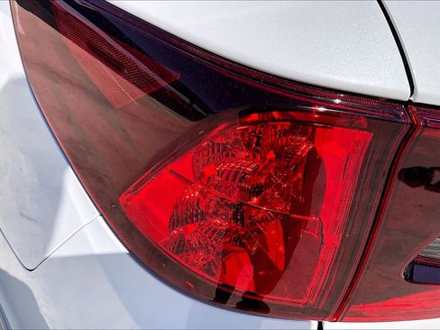 New 2026 Honda Odyssey Touring image 14