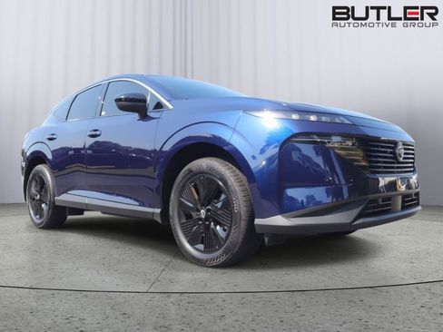 Used 2025 Nissan Murano SV AWD/4WD image 9