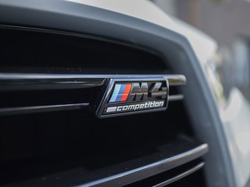 Used 2022 BMW M4 xDrive Competition w/ M Carbon Exterior Package AWD/4WD image 12