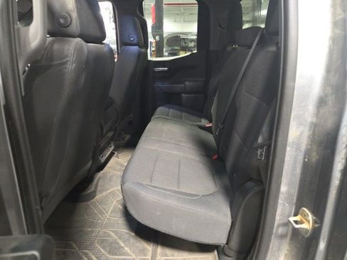 Used 2020 Chevrolet Silverado 1500 Custom w/ Custom Value Package image 13