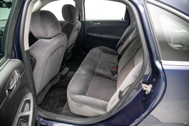 Used 2010 Chevrolet Impala LT FWD image 24