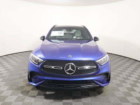 New 2026 Mercedes-Benz GLC 300 image 8