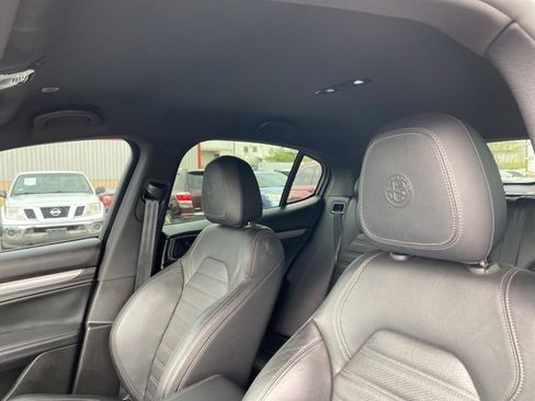 Used 2018 Alfa Romeo Stelvio Ti Sport image 11