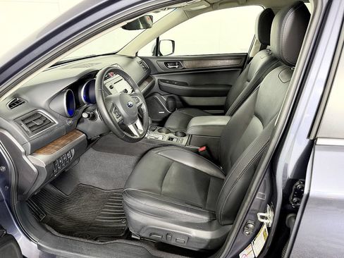 Used 2017 Subaru Outback 3.6R Limited AWD/4WD image 35