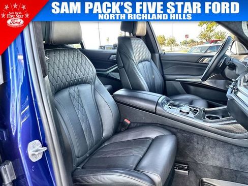 Used 2024 BMW X7 M60i w/ Executive Package image 35