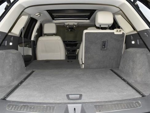 Used 2022 Cadillac XT5 Premium Luxury image 33