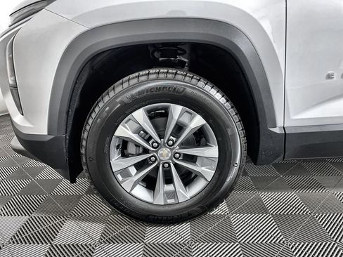 New 2026 Chevrolet Equinox LT image 32