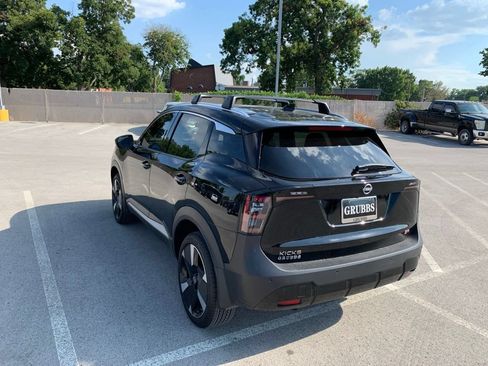 Certified 2026 Nissan Kicks SR FWD image 6