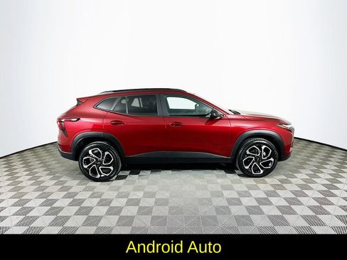 Used 2024 Chevrolet Trax RS image 11