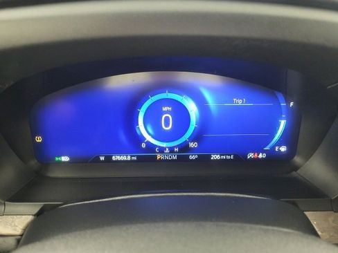 Used 2020 Ford Explorer Platinum w/ Premium Technology Package image 27