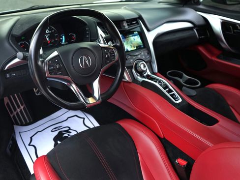 Used 2020 Acura NSX image 18