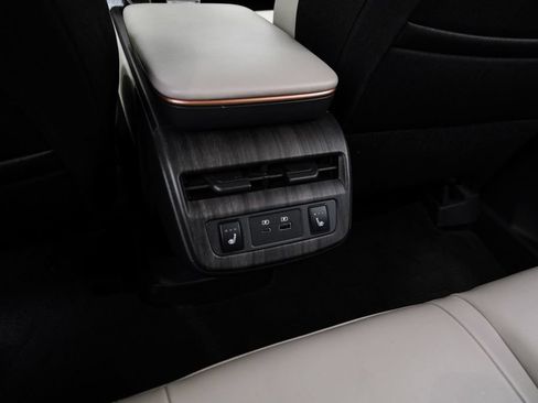 Used 2023 Nissan Ariya FWD image 37