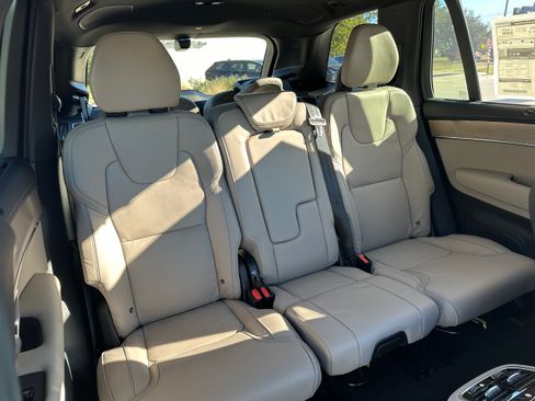 Used 2026 Volvo XC90 B6 Ultra w/ Protection Package Premier AWD/4WD image 10