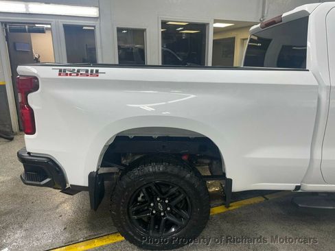 Used 2022 Chevrolet Silverado 1500 Custom Trail Boss image 9