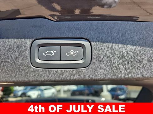 Used 2025 Volvo V60 B5 Cross Country Plus AWD/4WD image 13