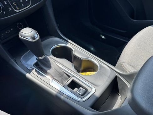 Certified 2021 Chevrolet Equinox LT image 22