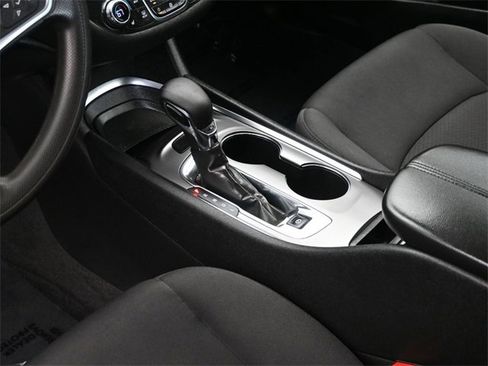 Used 2023 Chevrolet Malibu LT image 18