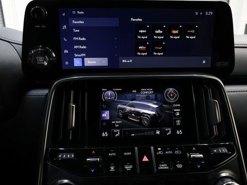 Used 2023 Lexus LX 600 4WD w/ Ultra Luxury Package image 82