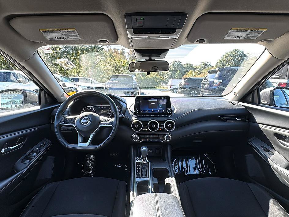 Certified 2025 Nissan Sentra SV FWD image 28